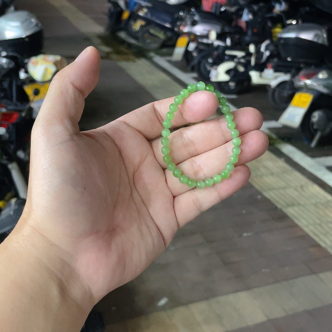手链未镶嵌和田玉（碧玉）