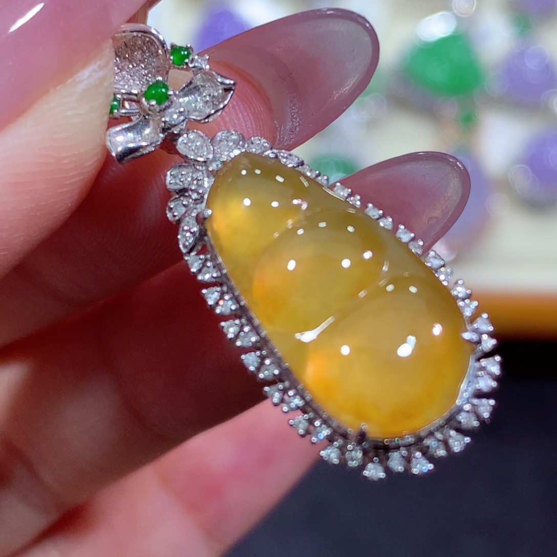 翡翠18K金镶嵌吊坠(不含链)