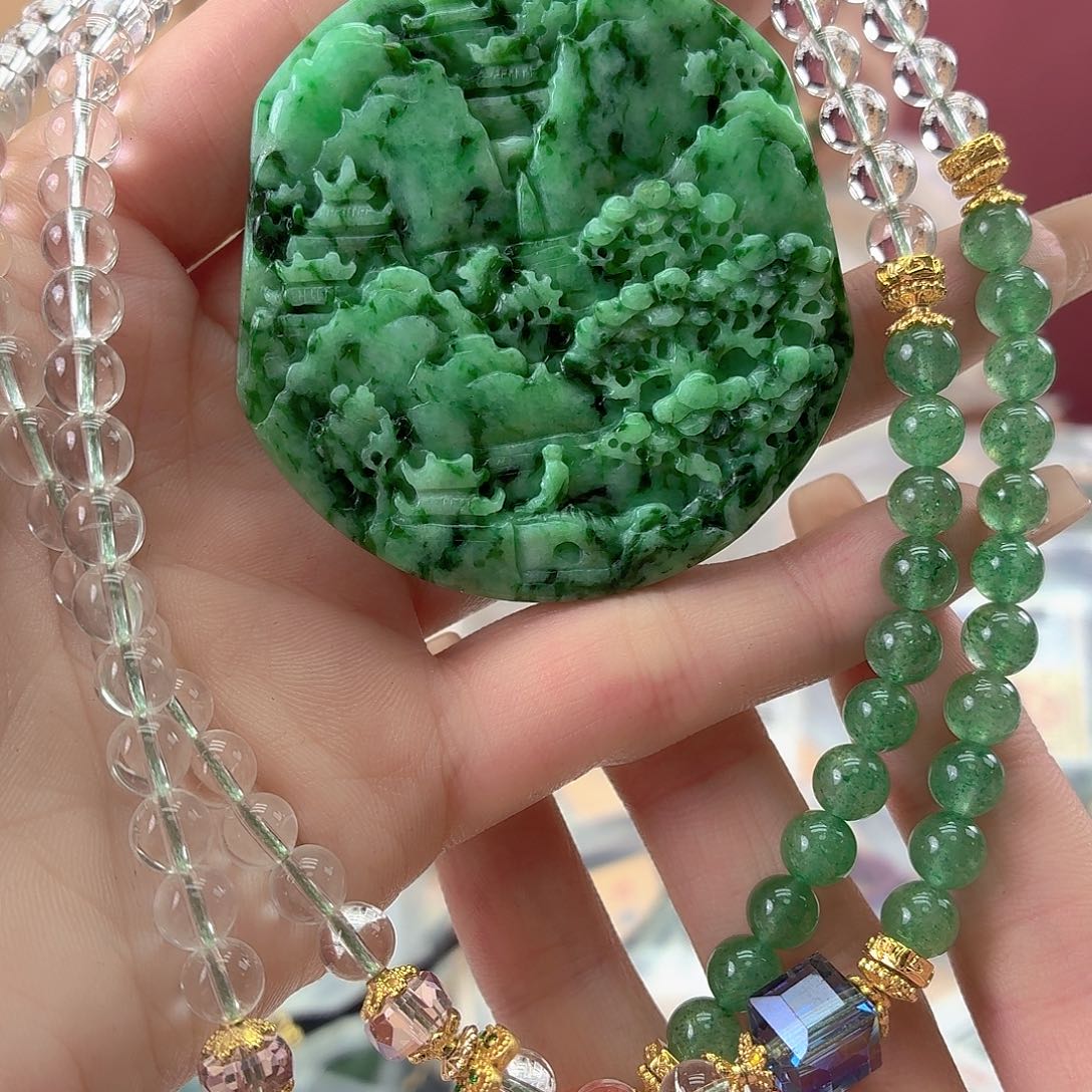 翡翠未镶嵌颈饰翡翠