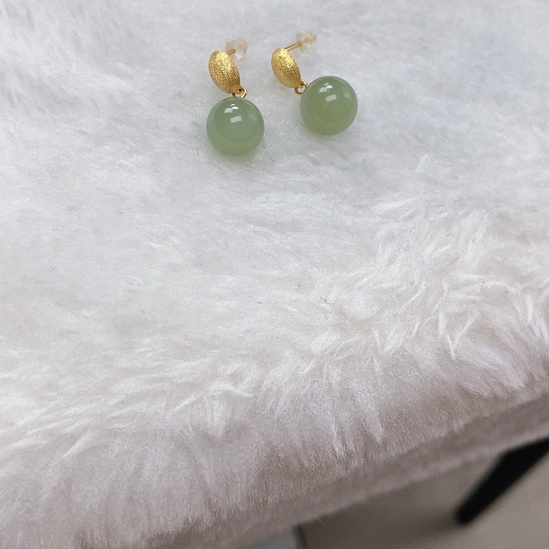 和田玉未镶嵌耳饰