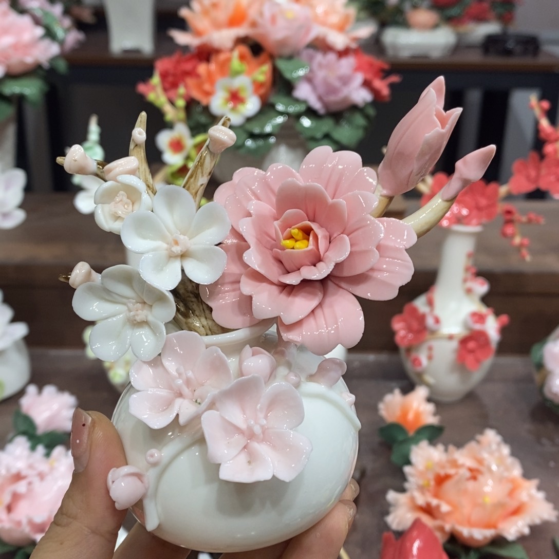 摆件陶瓷手工花摆件