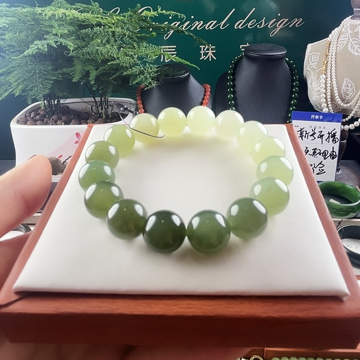 和田玉手链未镶嵌晴水渐变色卡12