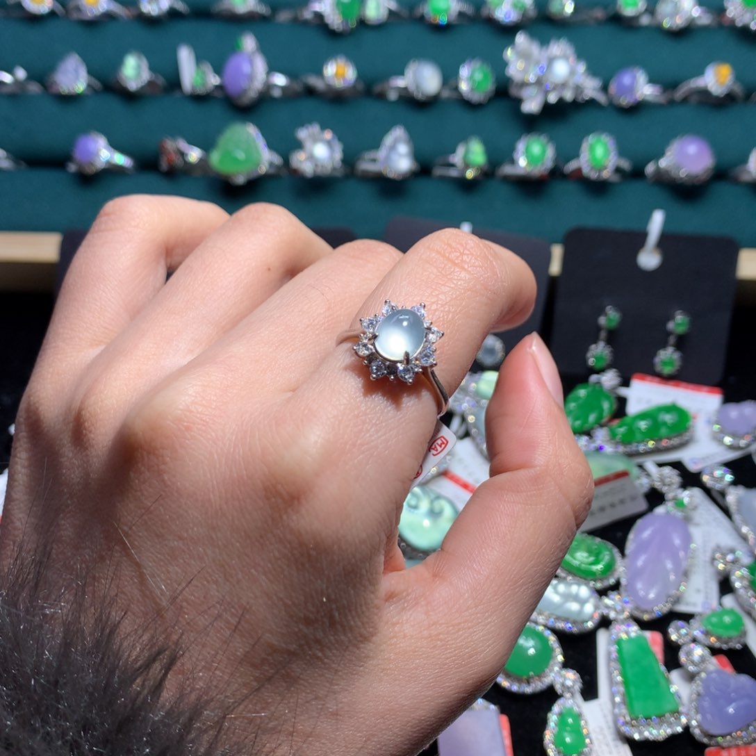 翡翠颈饰银S925镶嵌天然翡翠