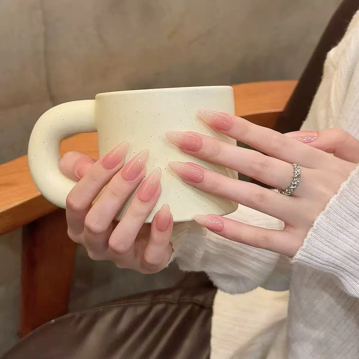 光疗美甲贴冰透裸色渐变纯色成品美甲贴显白百搭可拆卸款