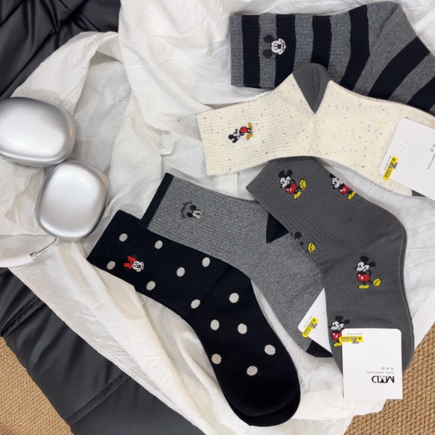 【玻尿酸润肤袜】【点纱米奇】女款袜子女高筒鲨鱼裤潮袜韩版运动女袜