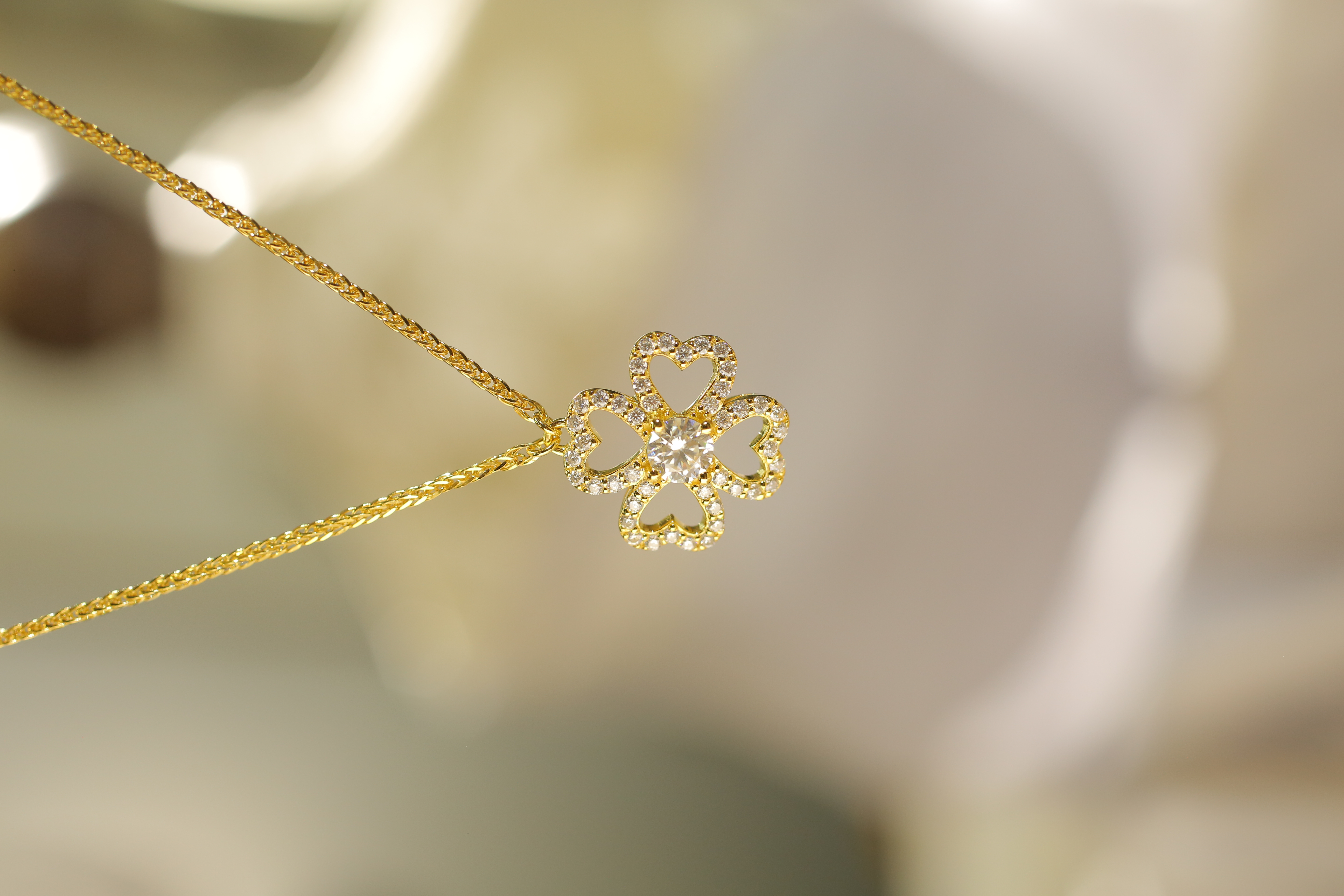 Pt950铂金黄 爱心四叶草项链