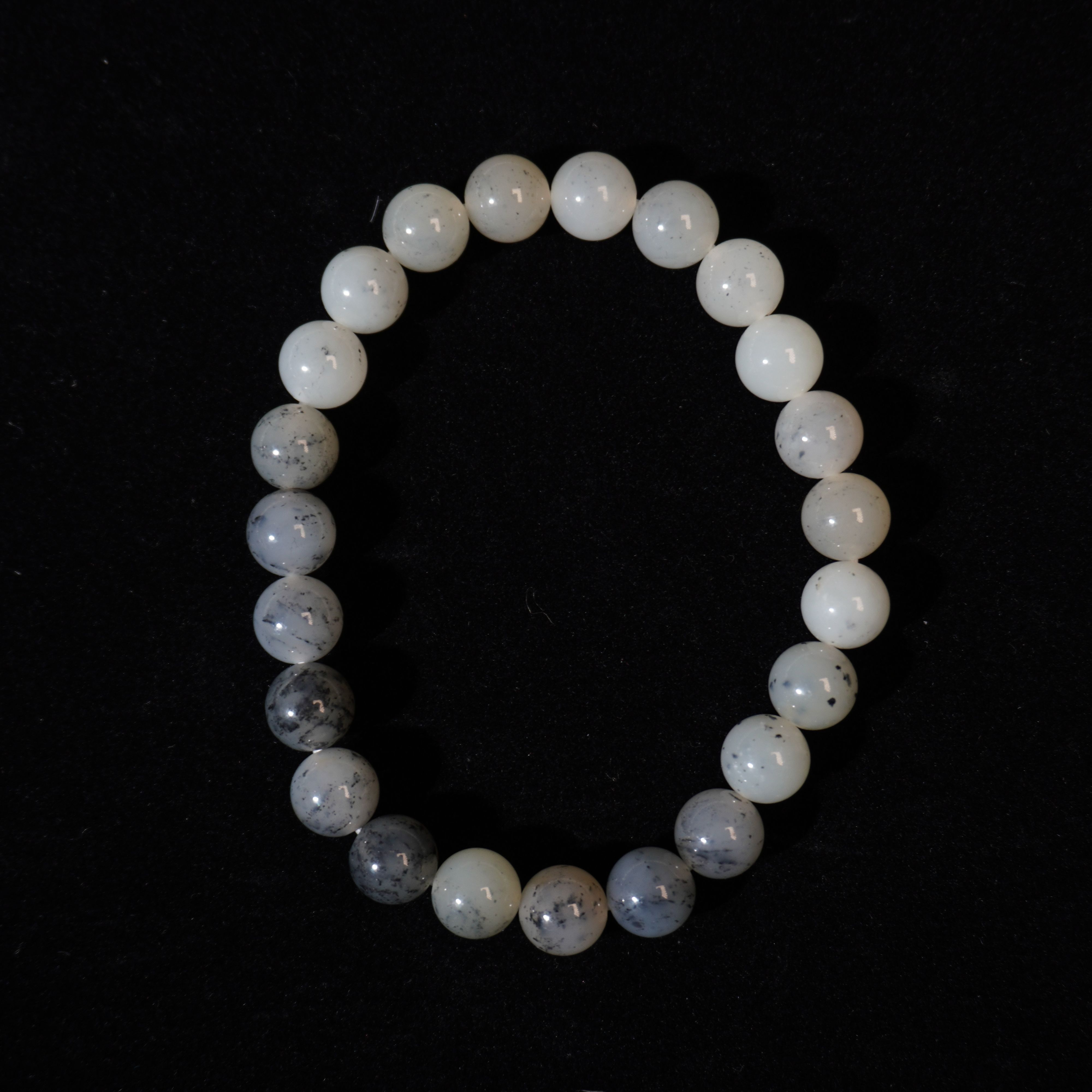 11NA60   创汇   和田玉手串