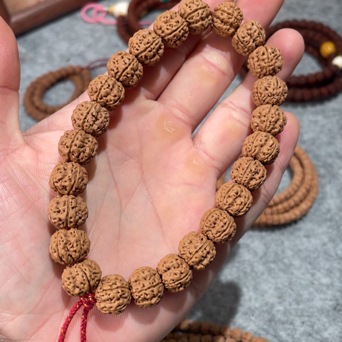 金刚菩提吊坠凹底梅花手持