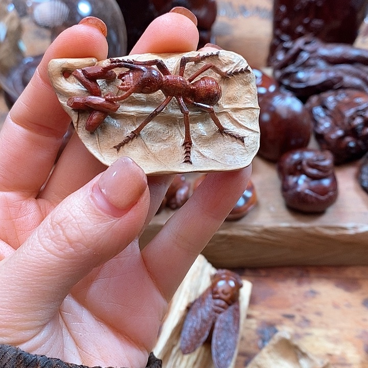 檀香紫檀（小叶紫檀）拾**节