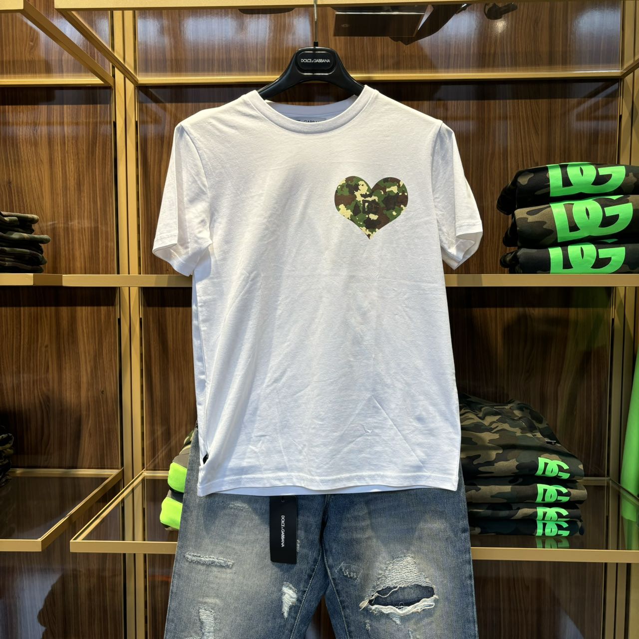 【CC在欧洲】D....G折扣款 1号 迷彩爱心白色T恤