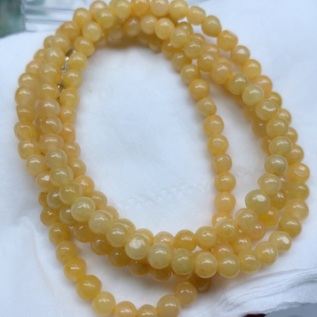 翡翠颈饰未镶嵌手串