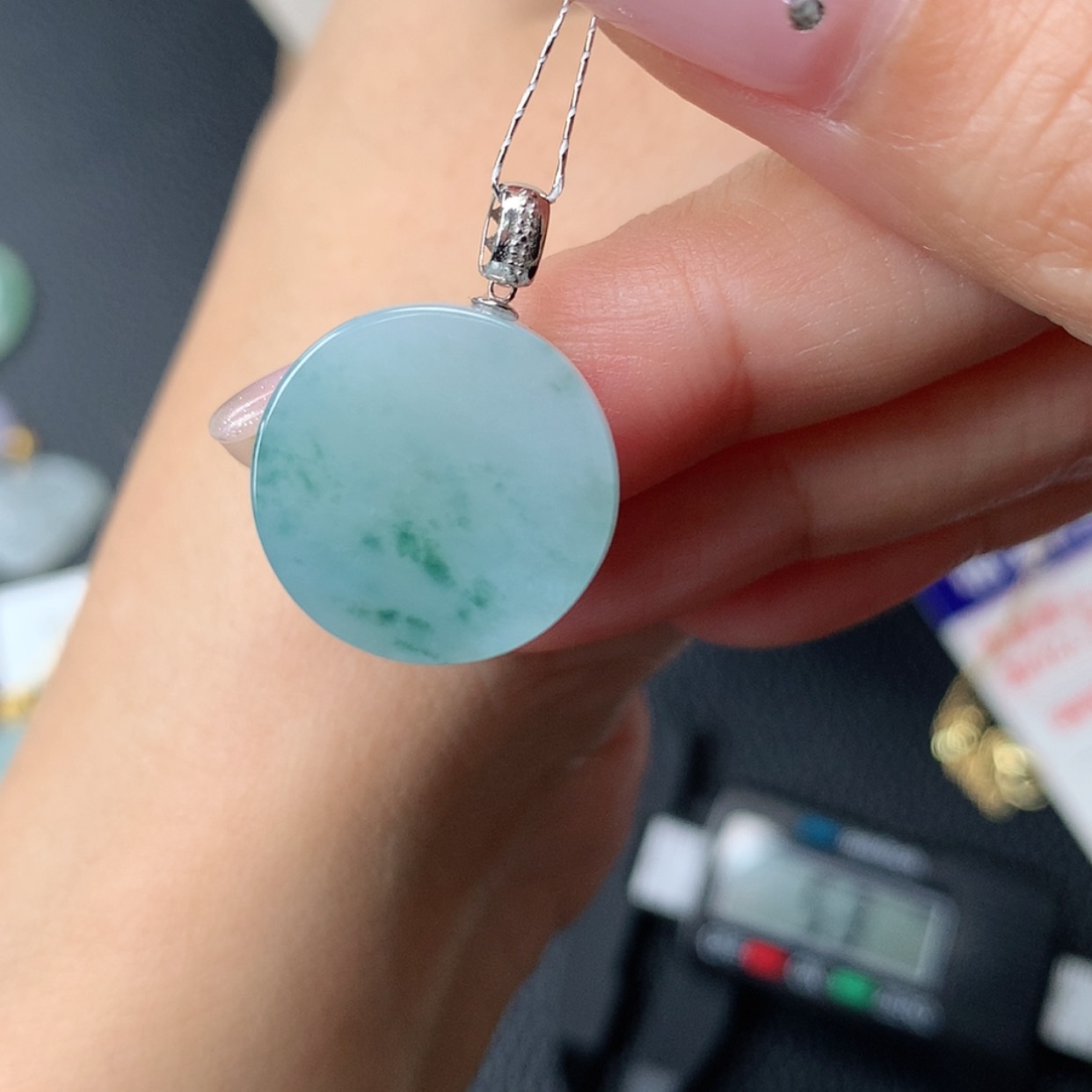 【闪购商品】翡翠18K金镶嵌吊坠(不含链)