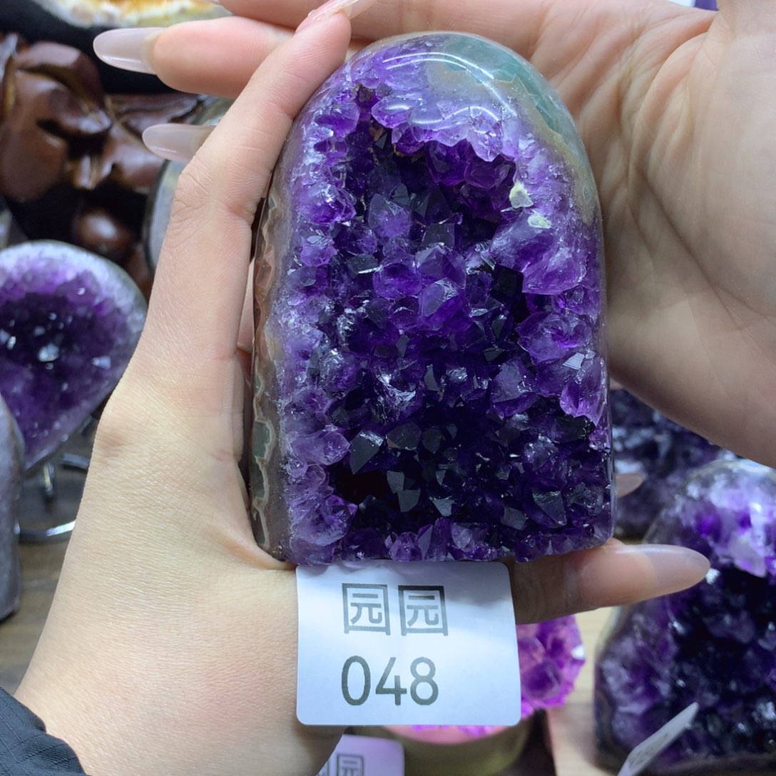 紫晶大型摆件（非配饰）未镶嵌