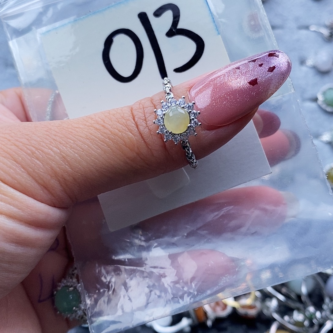 翡翠未镶嵌戒指缅甸