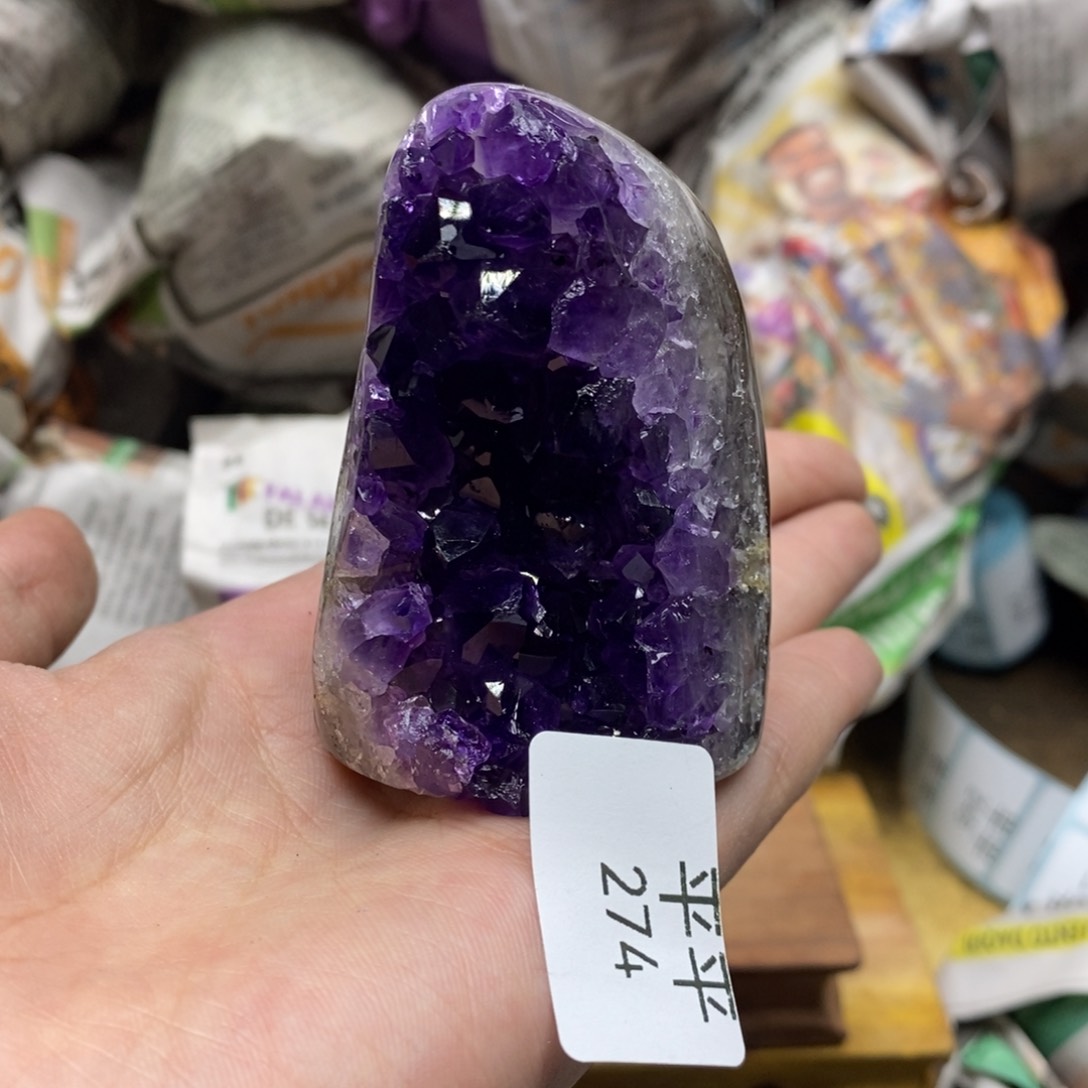 紫晶乌拉圭未镶嵌