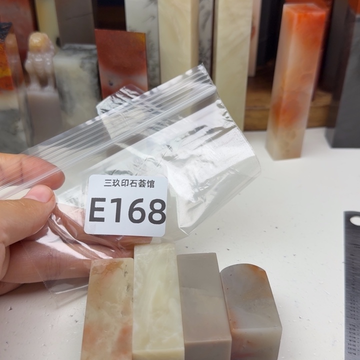 芒***傅老挝石老挝老挝 老挝