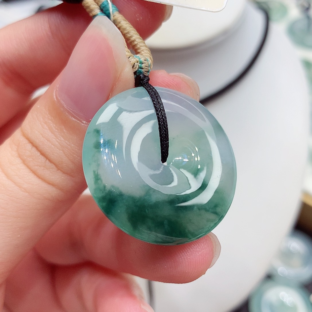 颈饰未镶嵌翡翠翡翠45，27.8/5.8