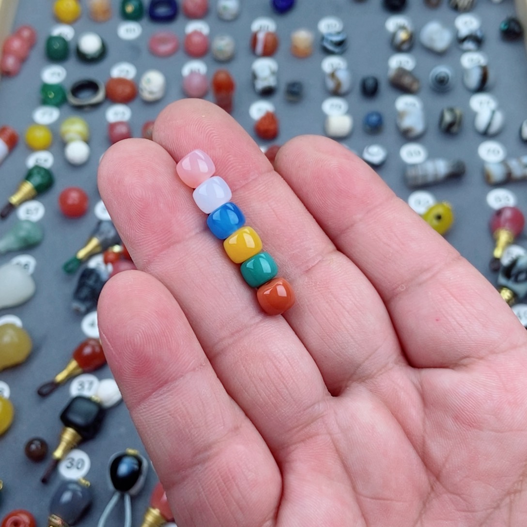 玛瑙/玉髓森柏珠宝未镶嵌猫*毛