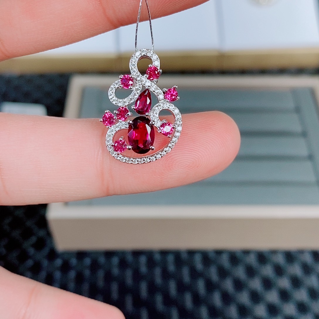 石榴石吊坠(不含链)银S925镶嵌