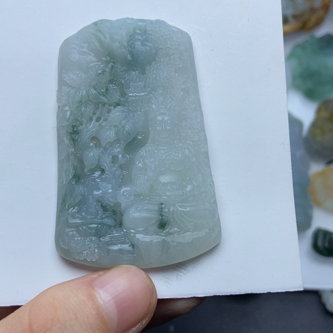 未镶嵌定制翡翠锁****卍观音