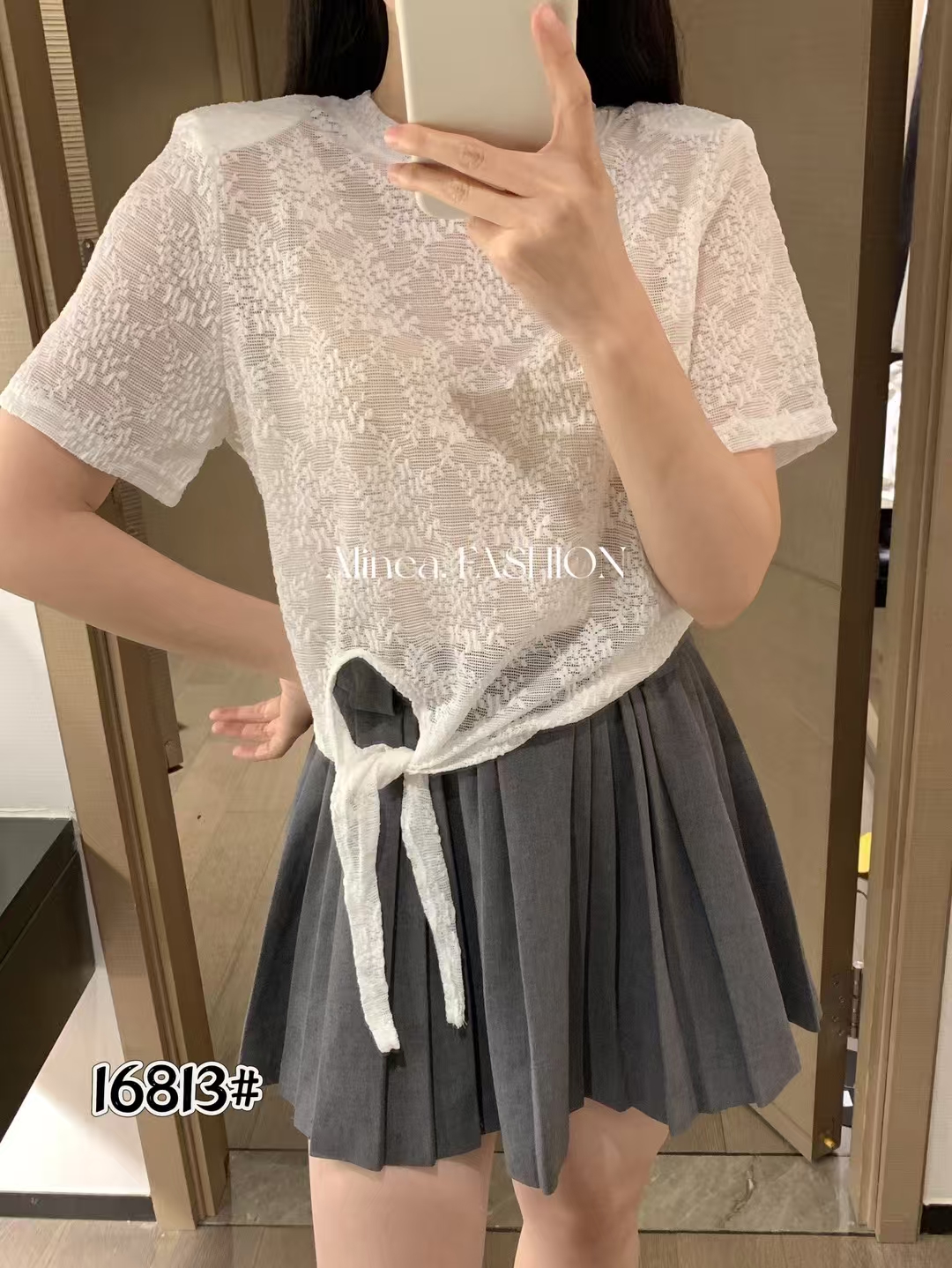 法式短袖白色薄款通勤常规款显瘦圆领百褶女士T恤夏季纯色包袖