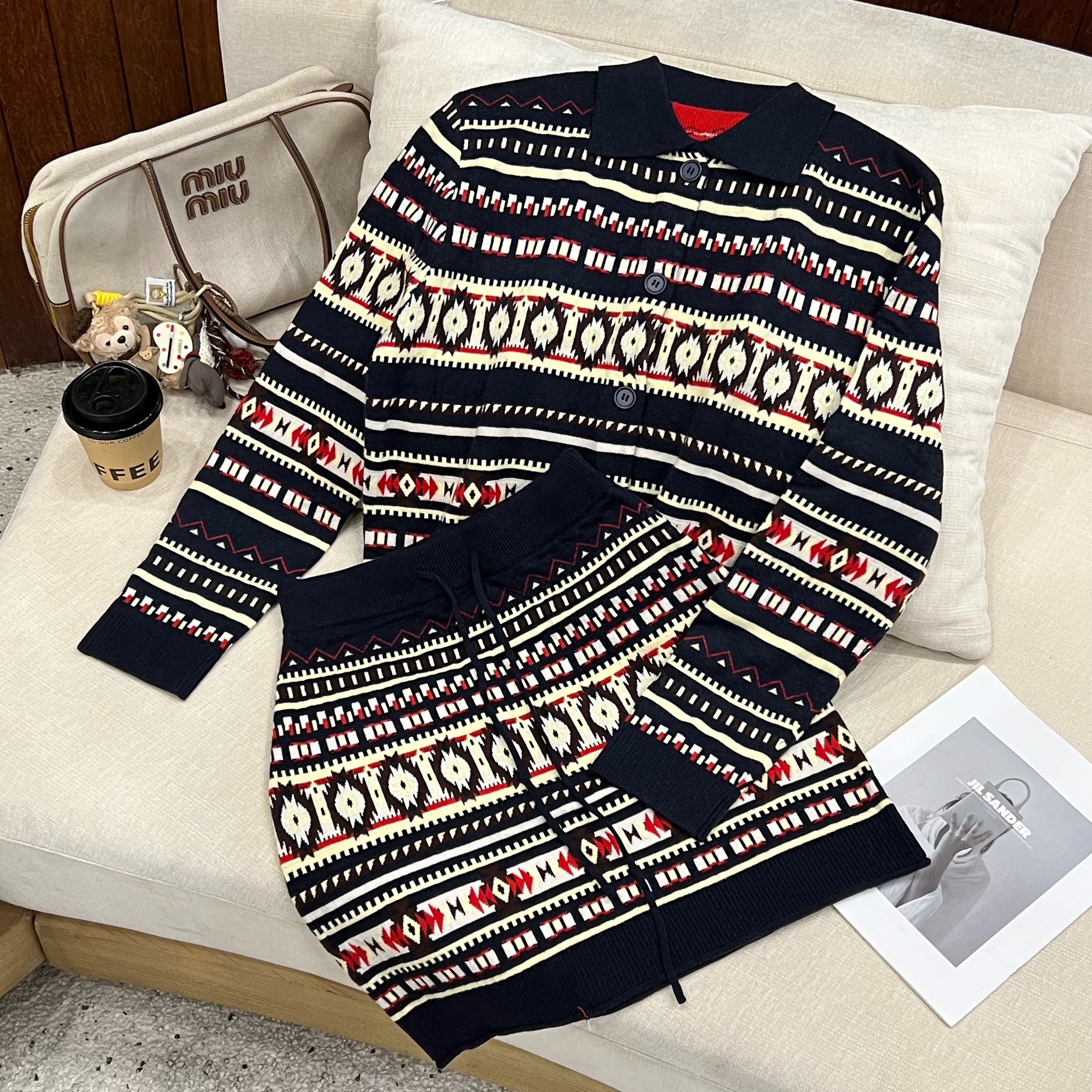 小小苏-小蔓-时尚套装圆领秋冬条纹百搭针织高领套头;ECF12126