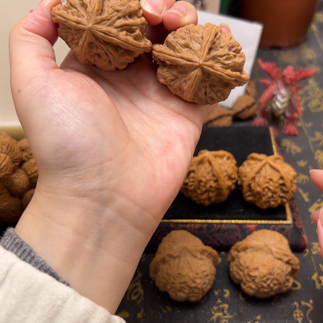 文玩核桃把件四棱福利