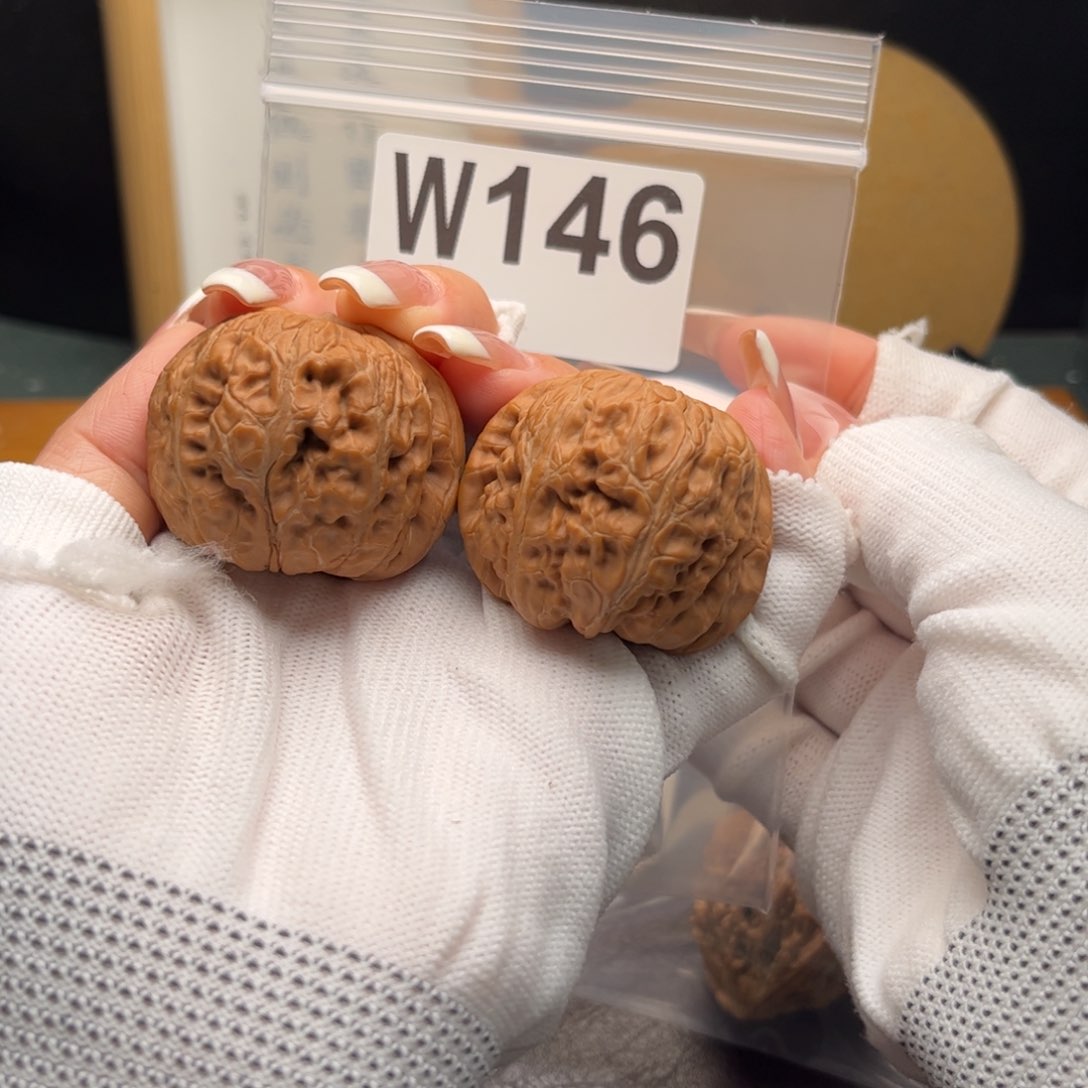 文玩核桃把件43元宝w 146
