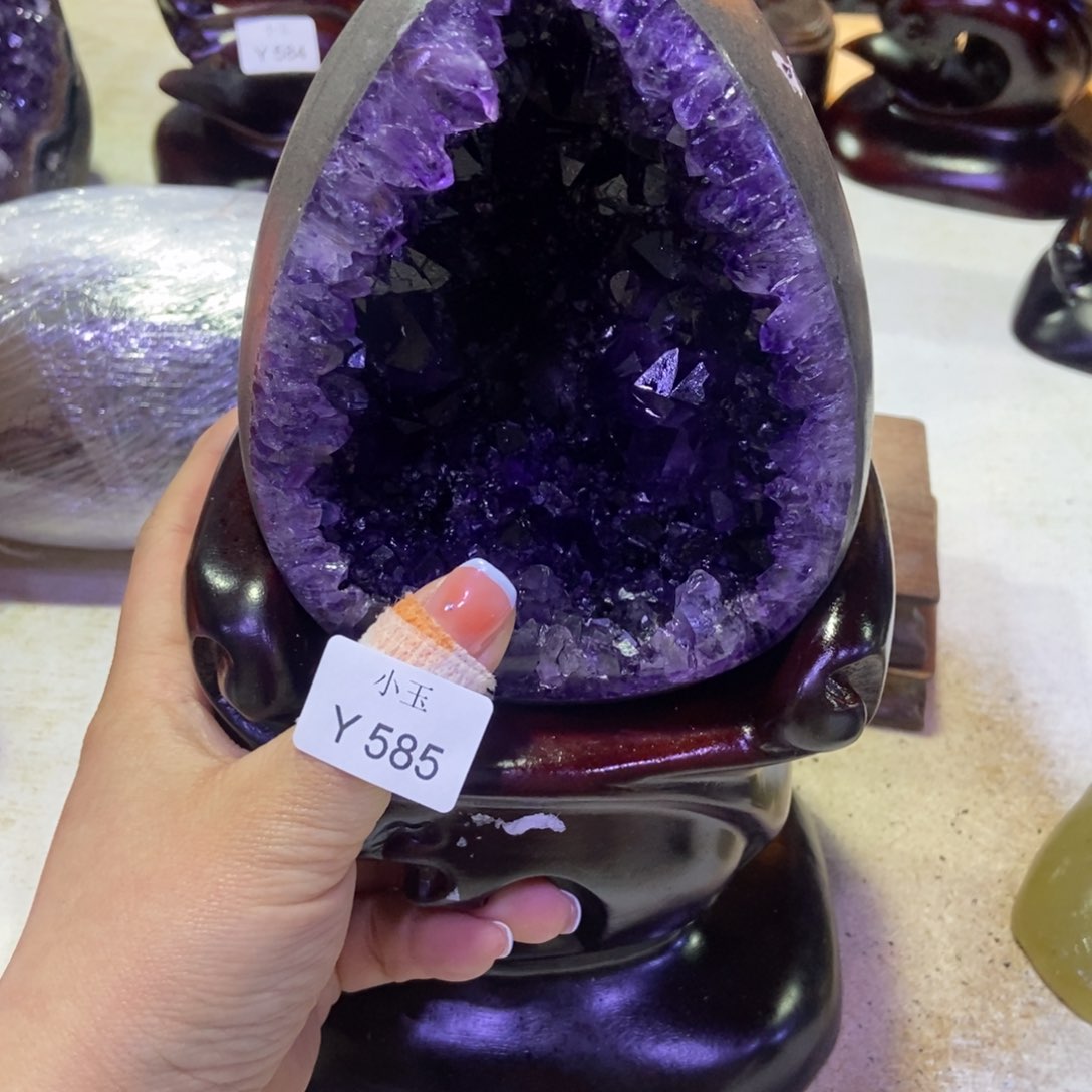 水晶摆件未镶嵌雷摆件