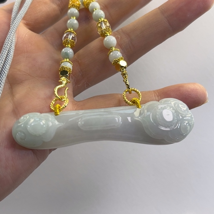 翡翠吊坠(赠链)未镶嵌代编织