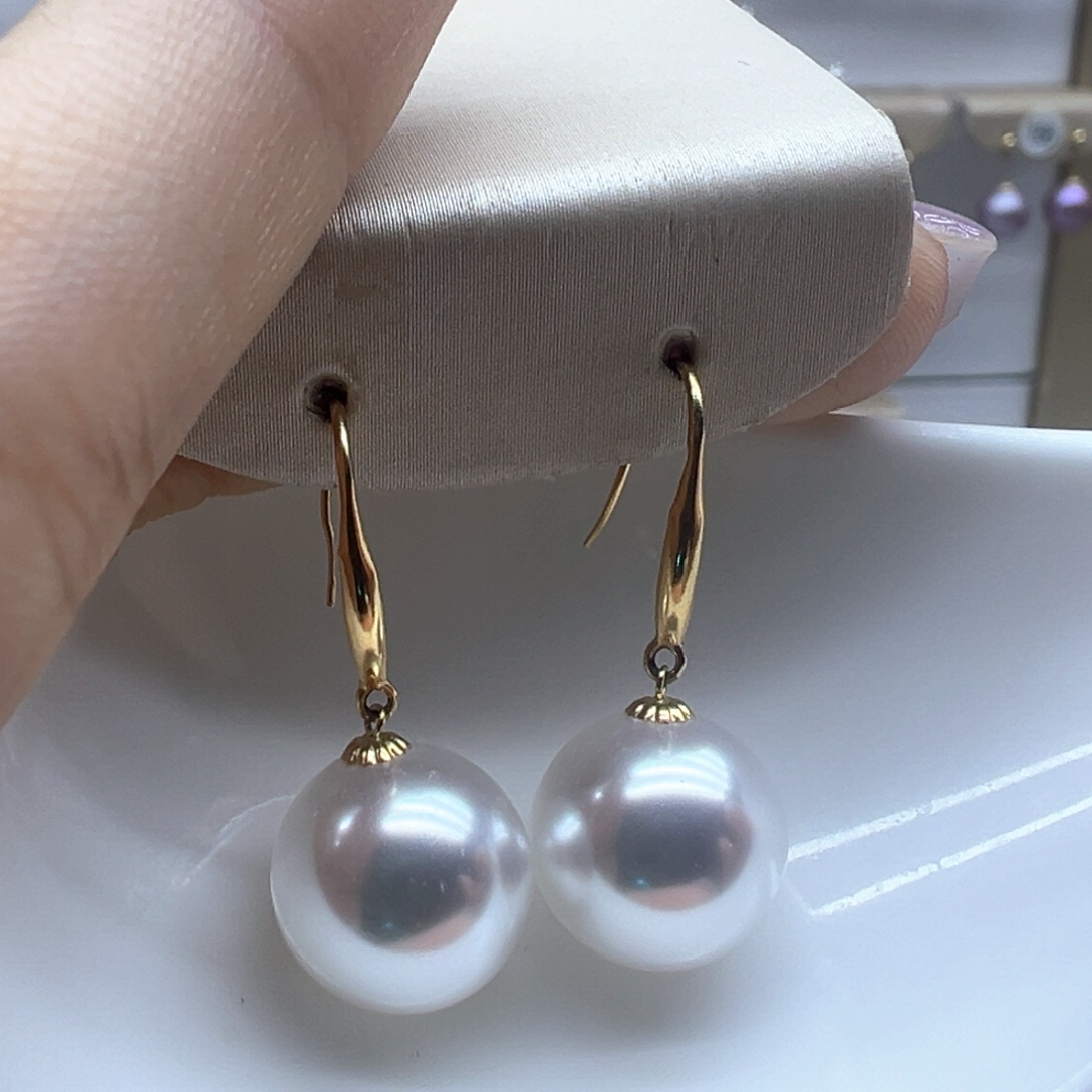 18K金镶嵌淡水珍珠耳饰