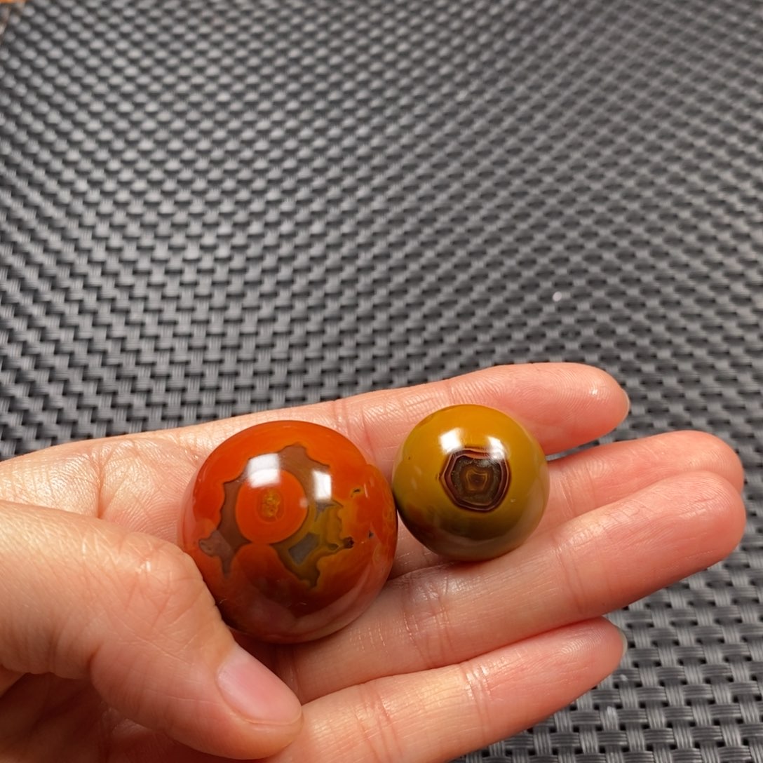 玛瑙/玉髓圆珠未镶嵌仁*战国红圆珠
