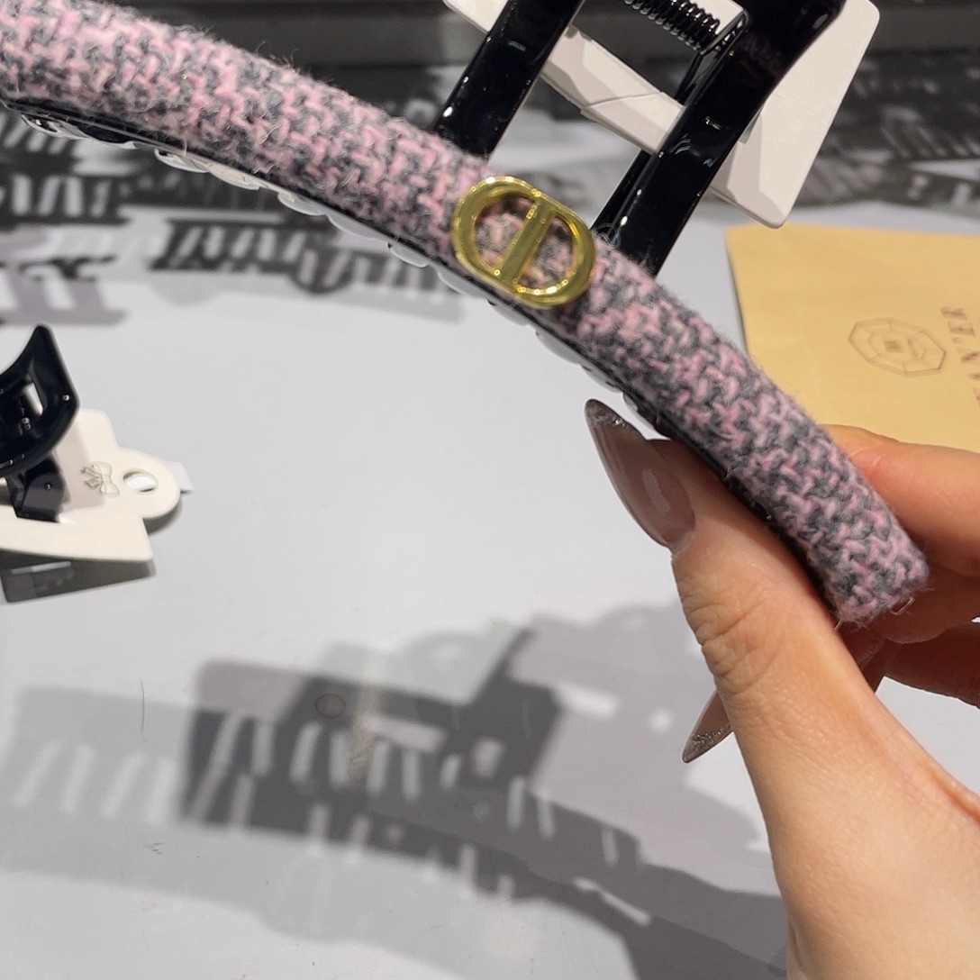 布艺非金属粉色猪13抓