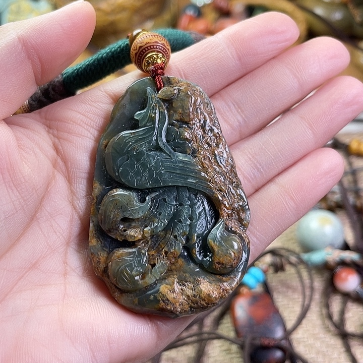 那***月岫岩河磨玉（透闪石质玉）未镶嵌颈饰