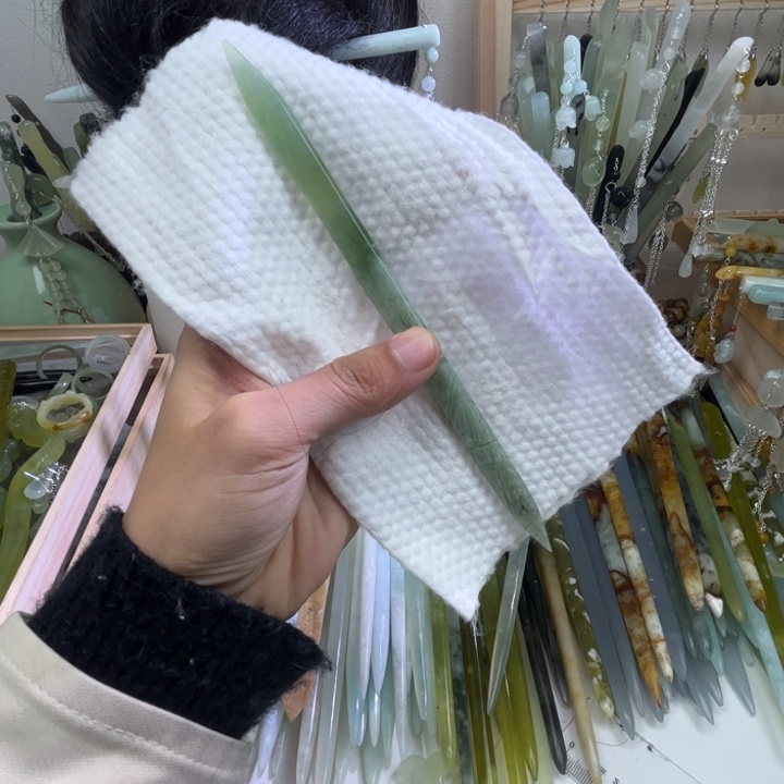 蛇纹石玉发饰未镶嵌