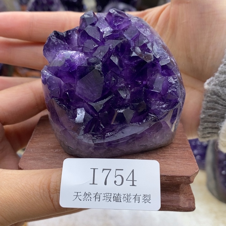 水晶大型摆件（非配饰）未镶嵌