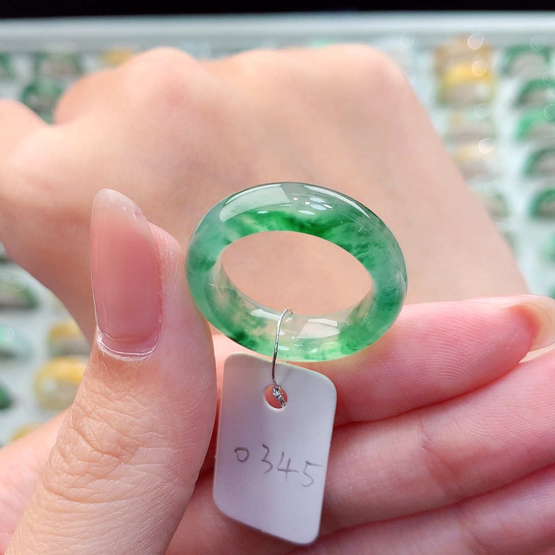 翡翠戒指未镶嵌14.15号