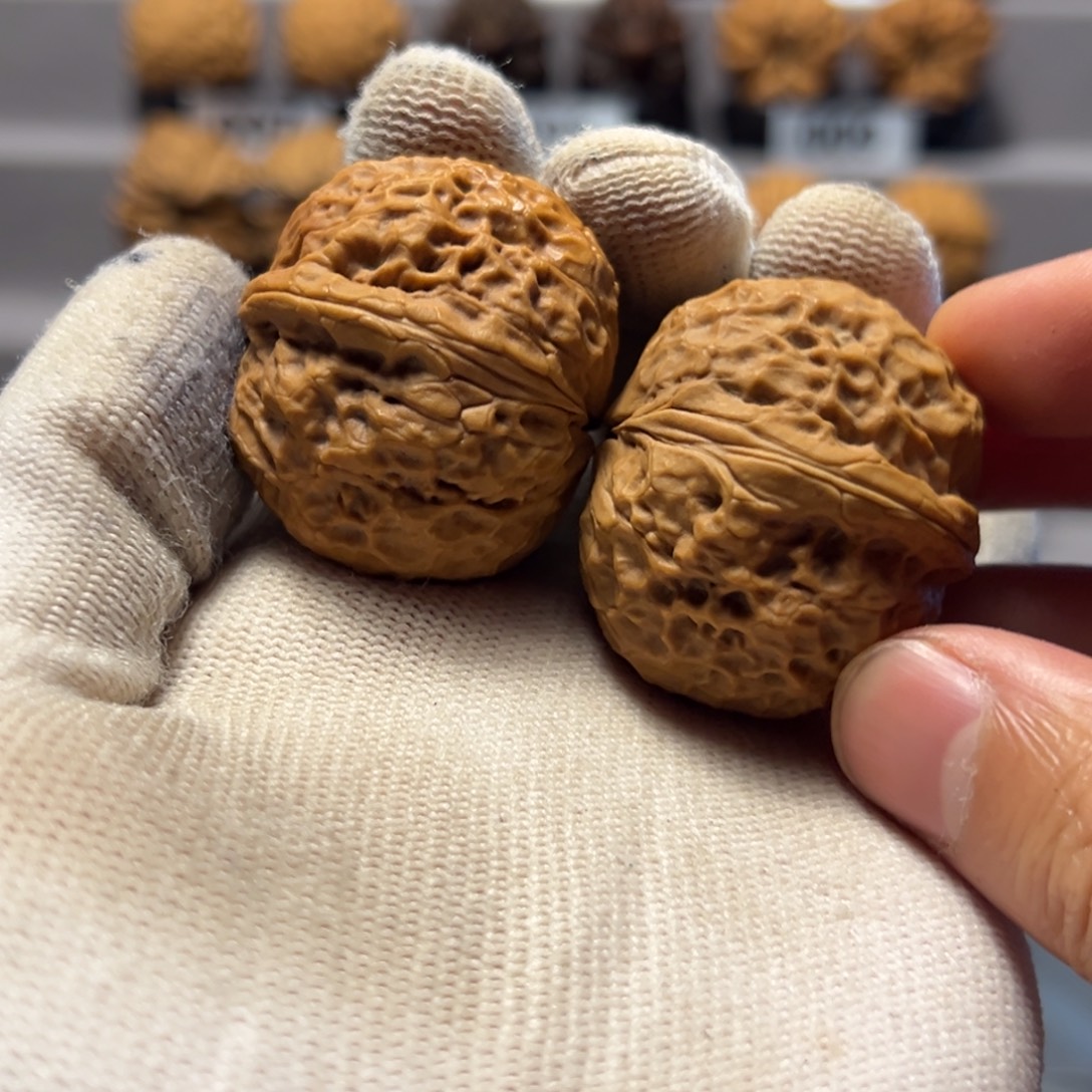 把件文玩核桃云南铁核桃52