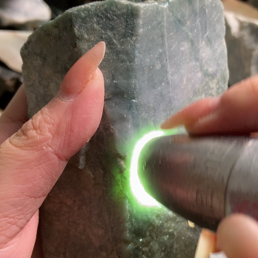 好***呀翡翠未镶嵌挂件天然翡翠