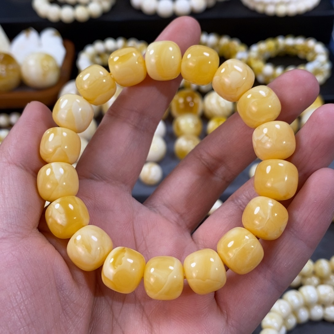 蜜蜡手串未镶嵌同料焦皮橘红底老型手串13