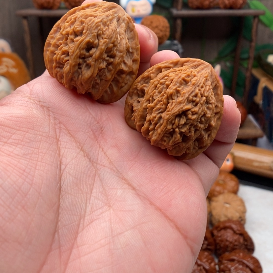 青***u文玩核桃把件37尺三角密纹文玩核桃