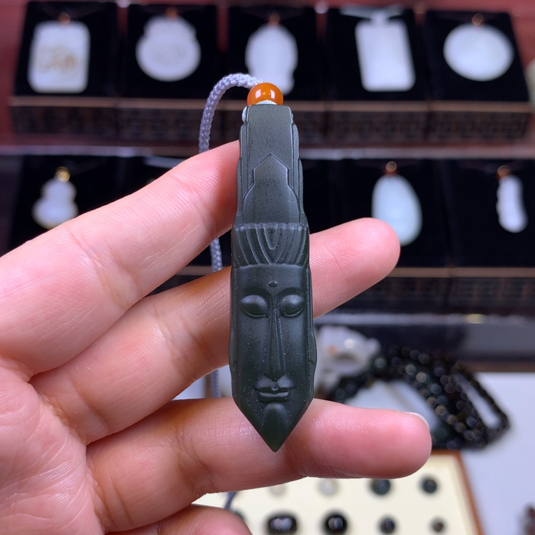 和田玉玉雕 一细青玉未镶嵌