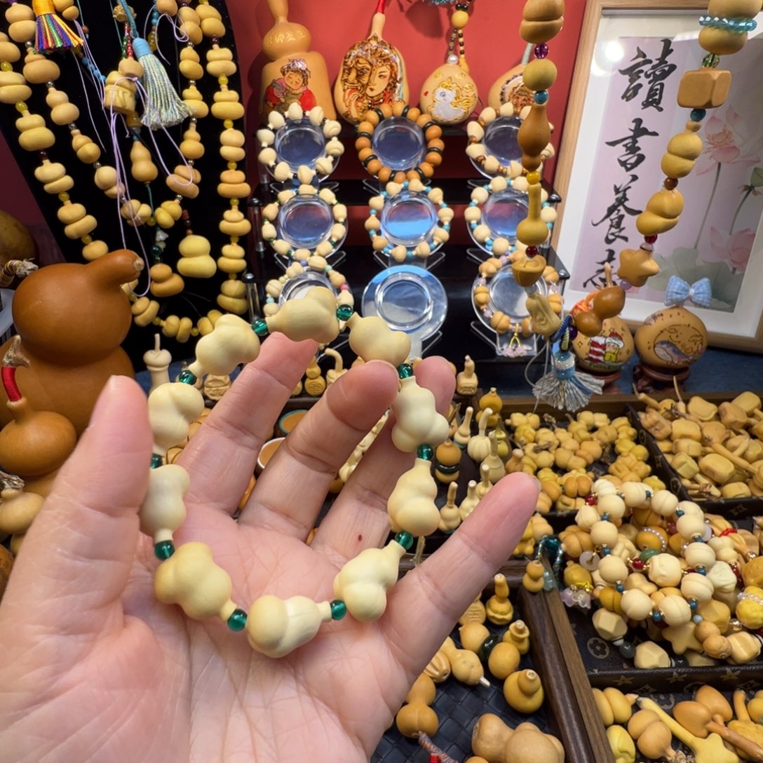 0***的金蝉1串，，，，，，，，，，，，