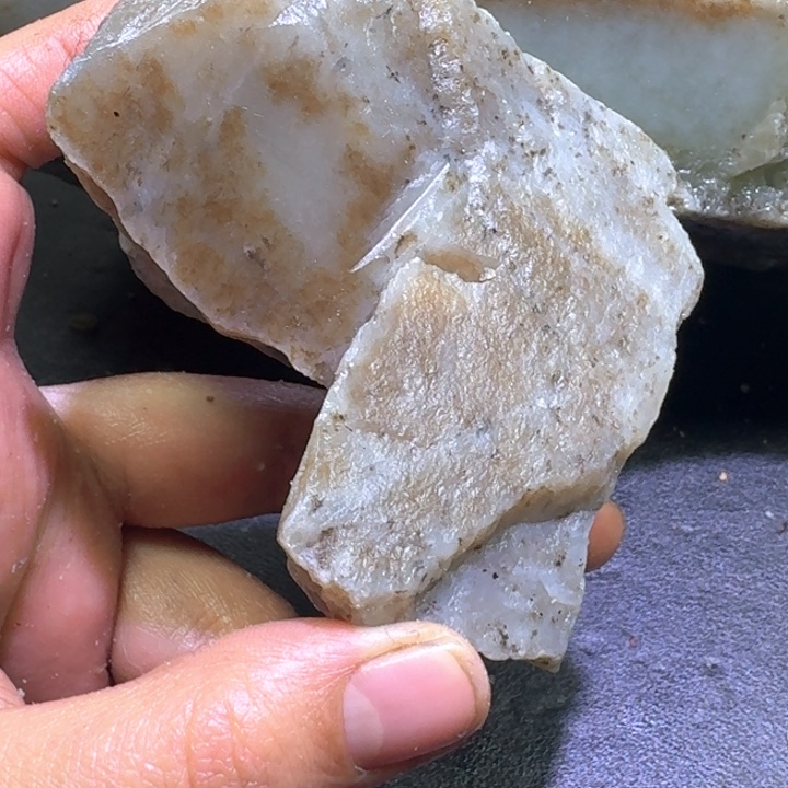 和田玉未镶嵌珠宝半成品