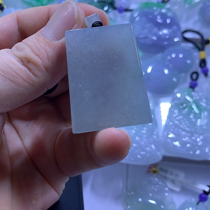 颈饰未镶嵌翡翠天然翡翠A货吊坠