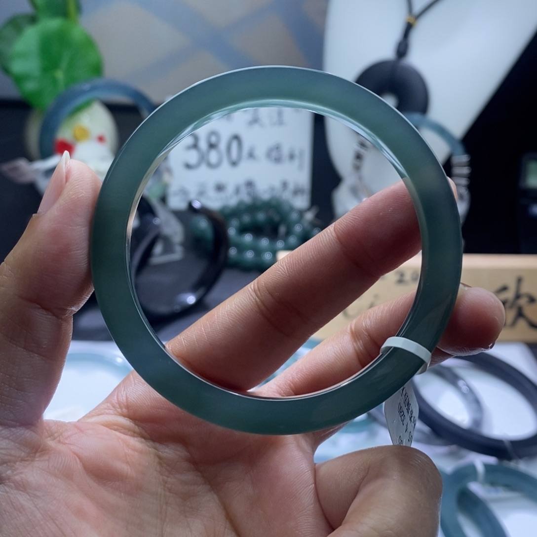 定制翡翠未镶嵌成品买断湖水绿56