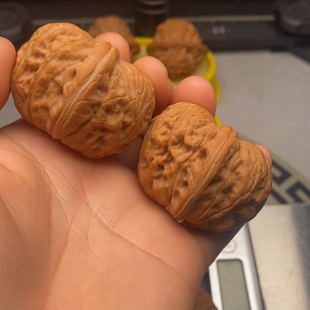 恩****文玩核桃吊坠元宝45