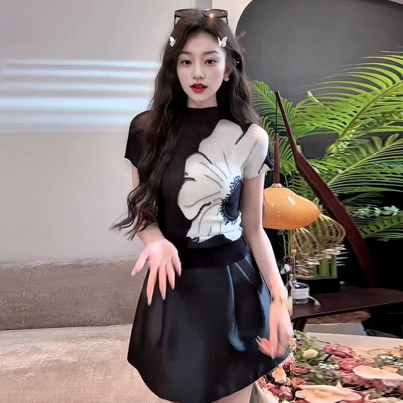 法式气质个性修身黑色小众设计感针织镂空钩花显瘦半高领打底上衣