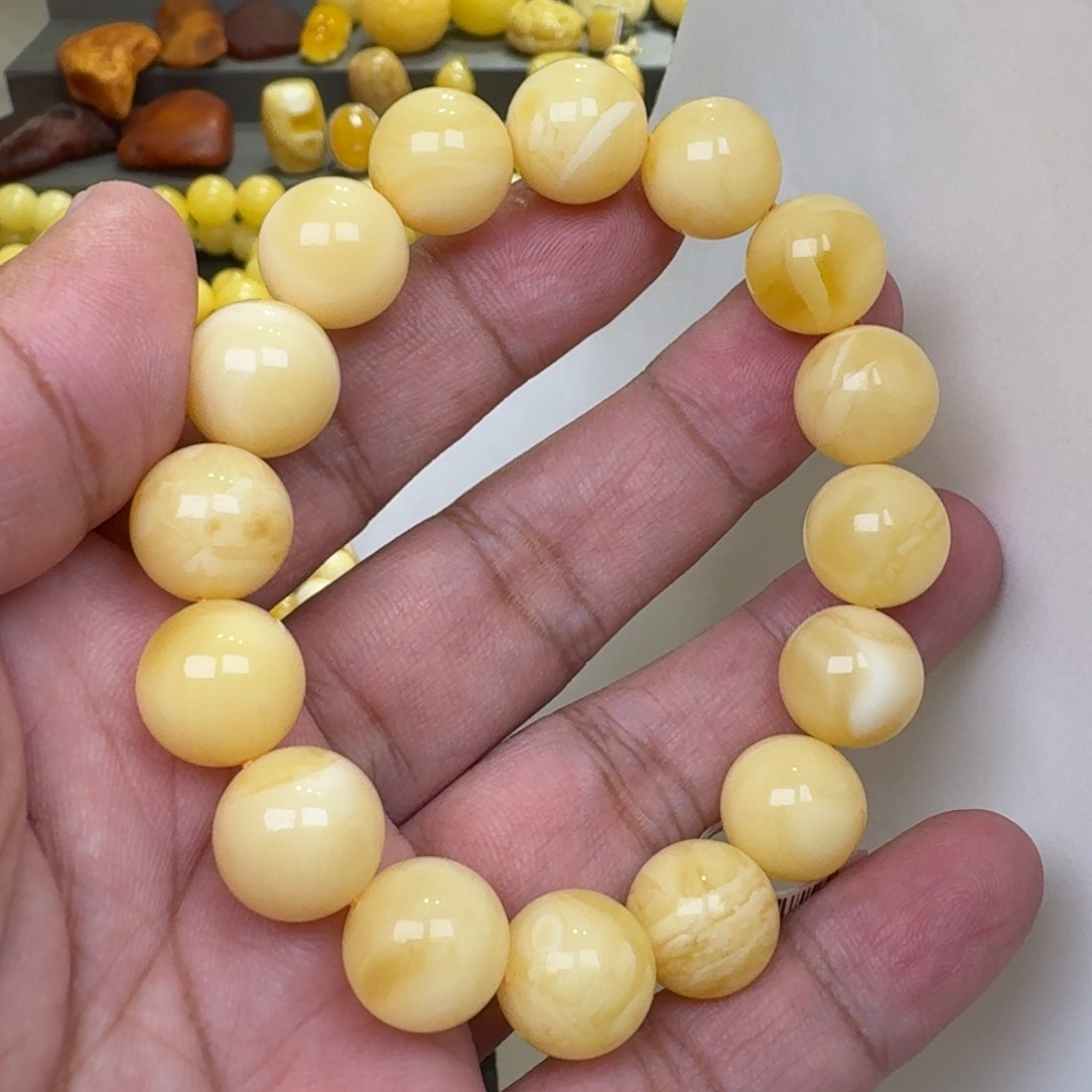 蜜蜡裸石未镶嵌13加20.3克