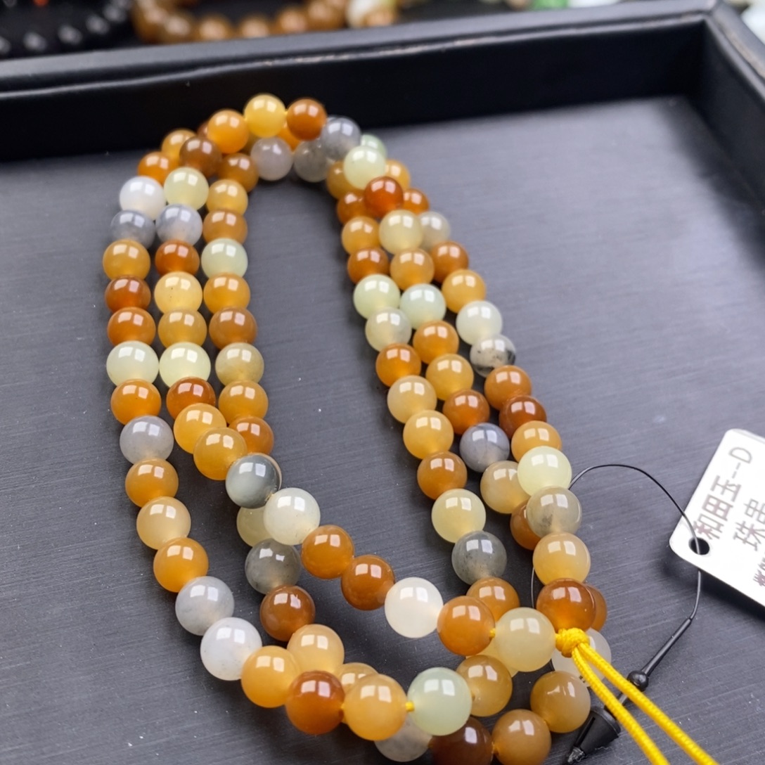 和田玉未镶嵌手串